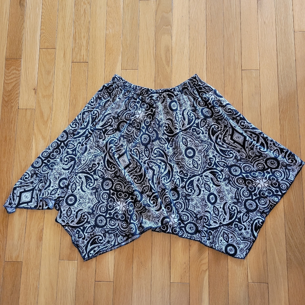 Abercrombie & Fitch black beige tribal print mini asymmetric hem skirt small
